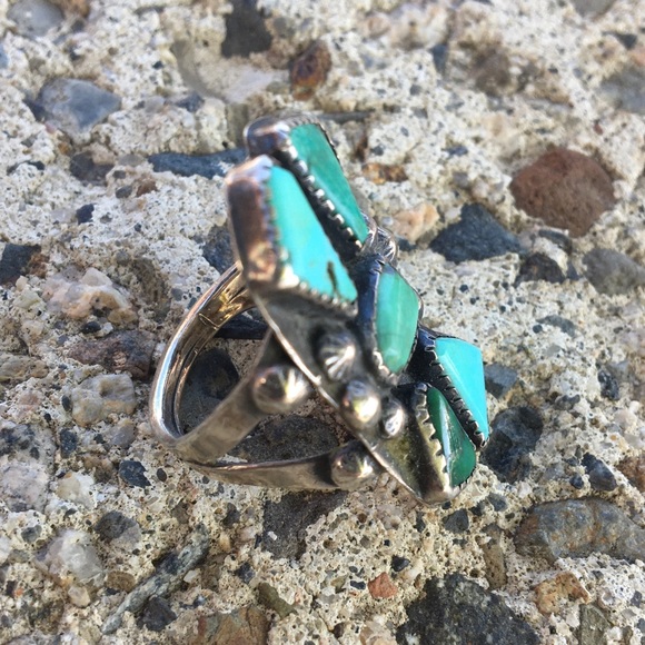 Vintage Sterling Silver Navajo Cluster Ring! - Picture 3 of 5